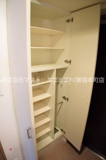 大阪市東成区東小橋１丁目の賃貸マンションの収納