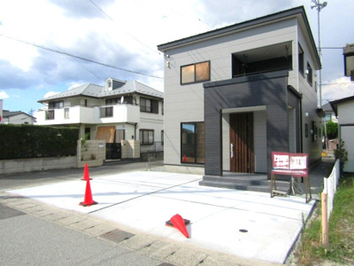 【駐車場】 | 新築戸建　甲府市国母2丁目 | 駐車場があります