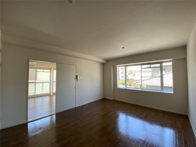 キャッスルコート辻井の洋室