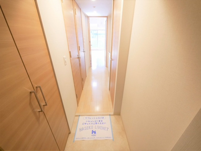 プライムアーバン御堂筋本町の玄関