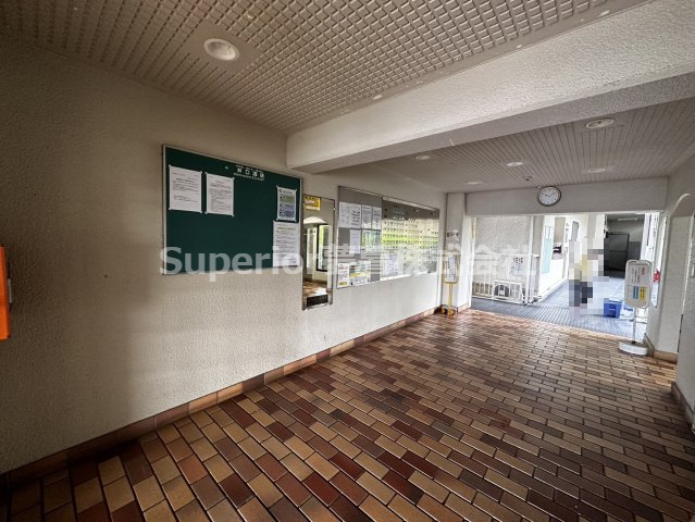 【中古マンション】ネオコーポ大津湖城ケ丘A棟のエントランス