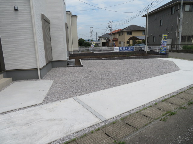 第1吉井町矢田（全3棟）1号棟の駐車場