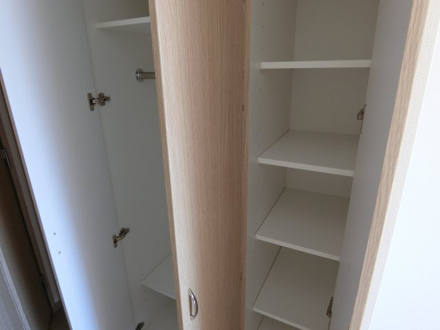 ルーブル川崎中丸子弐番館の収納|他のお部屋の参考写真となります。