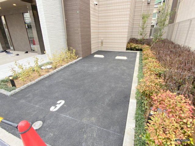リヴェント福島野田　仲介手数料無料の駐車場