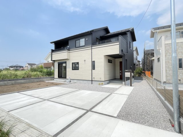 藤岡市下栗須（全11棟）7号棟の駐車場|建物完成済みでございます。お部屋のご内覧可能でございます。お気軽にお問合せ下さいませ(^▽^)/