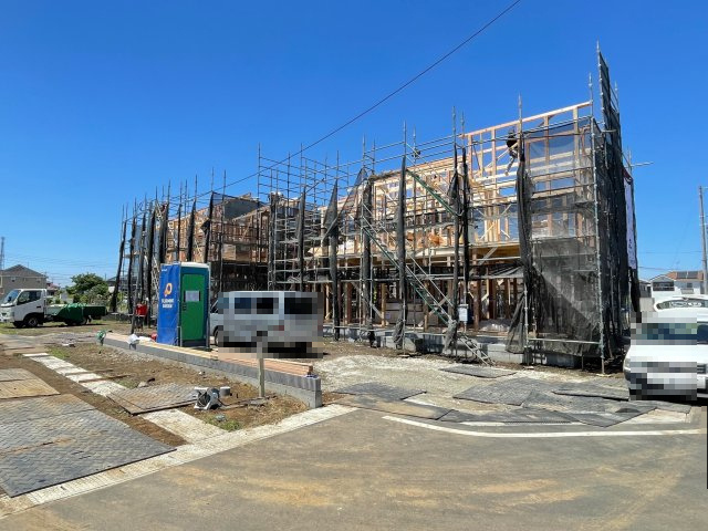 藤岡市下栗須（全11棟）8号棟の前面道路含む現地写真