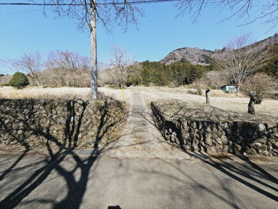 【外観】 | 緑区鳥屋売地 | 軽自動車と小型普通車は侵入可能