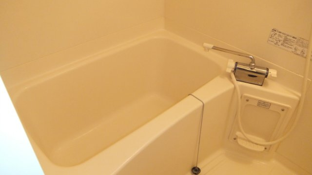 ドゥミエール・ソフィアの浴室|浴室に鏡つきです