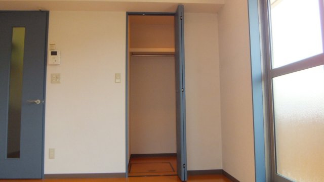 ドゥミエール・ソフィアの居間・リビング|ＢＳアンテナも対応しております