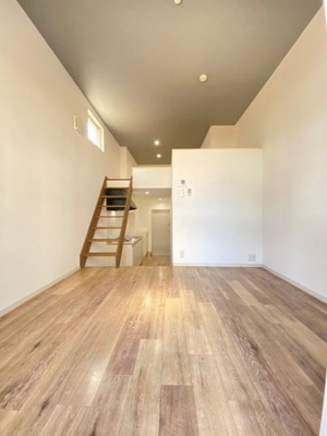 【居間・リビング】 | サンフロンティエール | 別号室の写真になります。現況優先。