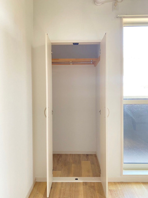 【収納】 | サンフロンティエール | 別号室の写真になります。現況優先。