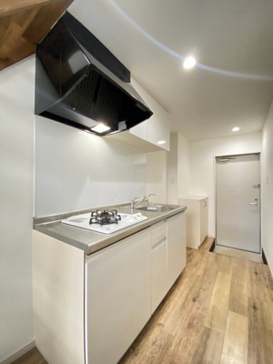 【キッチン】 | サンフロンティエール | 別号室の写真になります。現況優先。