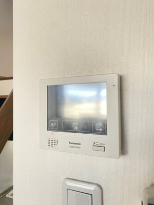 【セキュリティ】 | サンフロンティエール | 別号室の写真になります。現況優先。