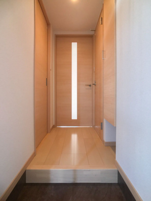 【玄関】 | モンテ・ローザ神松寺Ⅱ | 別号室の写真になります。現況優先。