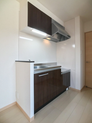 【キッチン】 | モンテ・ローザ神松寺Ⅱ | 別号室の写真になります。現況優先。