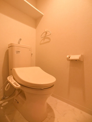 【トイレ】 | モンテ・ローザ神松寺Ⅱ | 別号室の写真になります。現況優先。