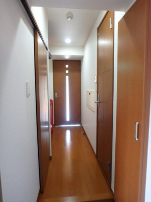 【玄関】 | アール六本松駅前 | 別号室の写真になります。現況優先。