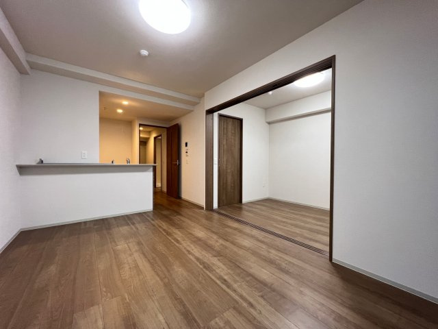 esteOeste難波元町の居間・リビング