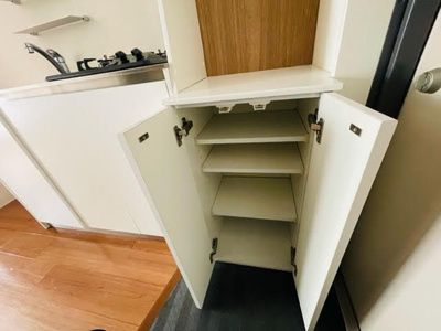 【玄関】 | リビング・シングス大橋 | 別号室の写真になります。現況優先。