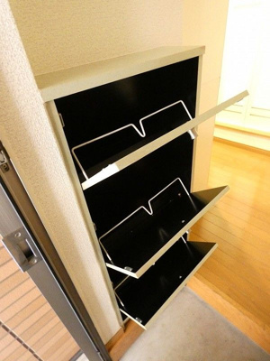 【玄関】 | ティーファイブ吉塚 | 別号室の写真になります。現況優先。