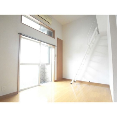 【居間・リビング】 | フローレス西新Ⅱ | 別号室の写真になります。現況優先。