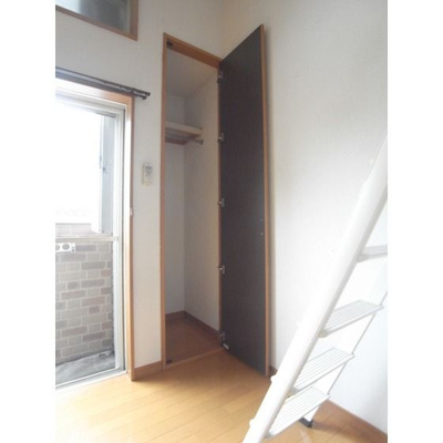 【収納】 | フローレス西新Ⅱ | 別号室の写真になります。現況優先。