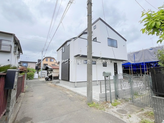 月々１０万円台～　新築戸建　川越市野田町107①の前面道路含む現地写真|南西側 4.0ｍ公道