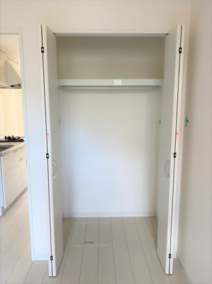 【収納】 | アトラクティ周船寺 | 別号室の写真になります。現況優先。