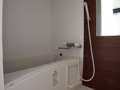 【浴室】 | アトラクティ周船寺 | 別号室の写真になります。現況優先。