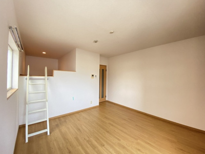 【内装】 | コンフォートベネフィス周船寺 | 別号室の写真になります。現況優先。