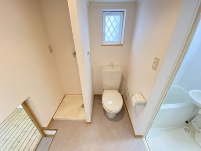 【トイレ】 | コンフォートベネフィス周船寺 | 別号室の写真になります。現況優先。