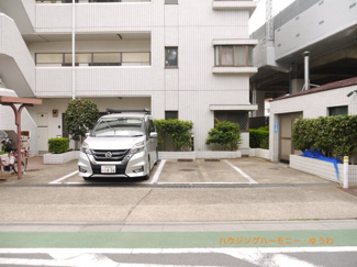 【駐車場】