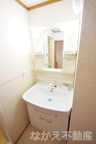 【洗面所】 | 忙しい朝には欠かせない洗面所です