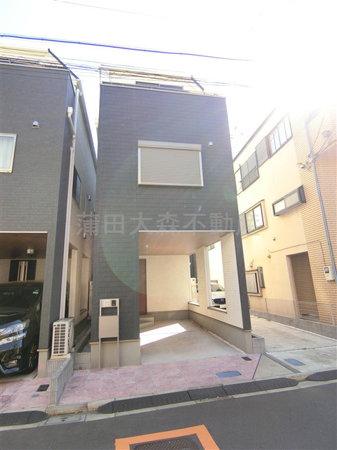 大田区南蒲田3丁目住宅　の外観|2021年1月築　木造地上3階建て
東京都大田区南蒲田3丁目　京急空港線糀谷駅徒歩4分