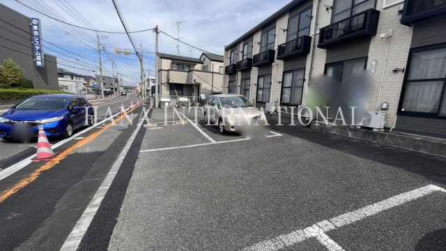 レオパレス中央Ⅱの駐車場