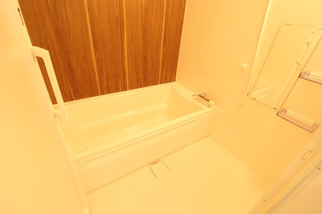 ガーデンテラス立願寺の浴室