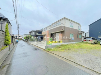 【前面道路含む現地写真】