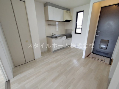 【居間・リビング】 | メゾン川崎A