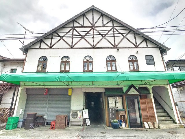 昼はおべんと、夜はやきとり。