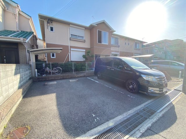 ロイヤルサニーハイツの駐車場|☆神戸市垂水区　ロイヤルサニーハイツ☆