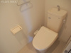 清潔感のあるトイレです 