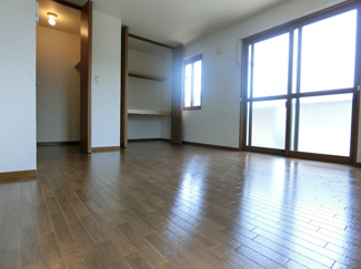 収納・ウォークインクローゼット付の便利なお部屋♪
