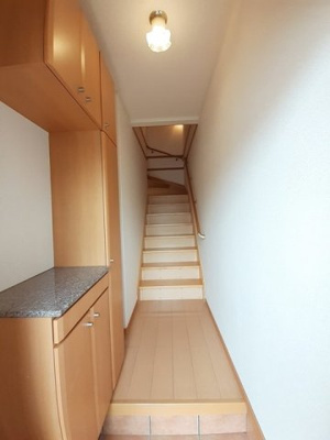 【玄関】 | グリーミングヒルＢ