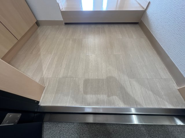 FELICE朝日町の玄関