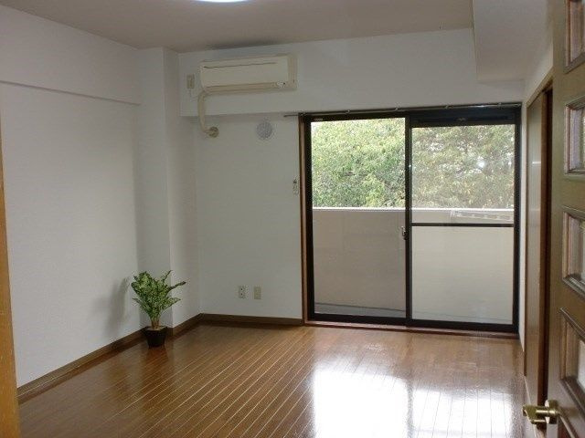 シャトレープランドールの居間・リビング