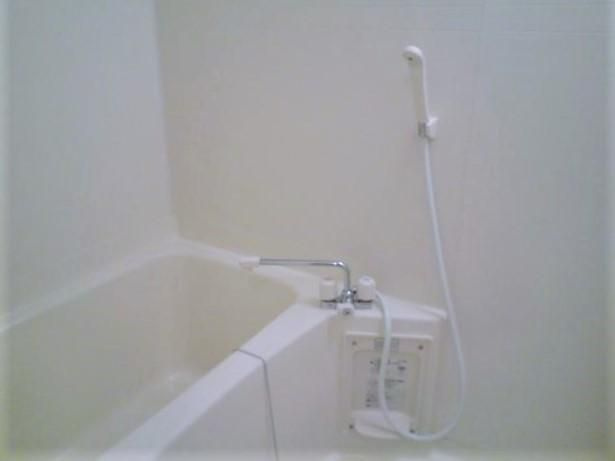 ボルベール　アサヒの浴室