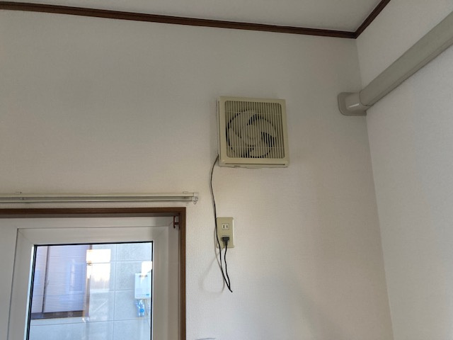 アンビエンス山崎の内装|リビング換気扇