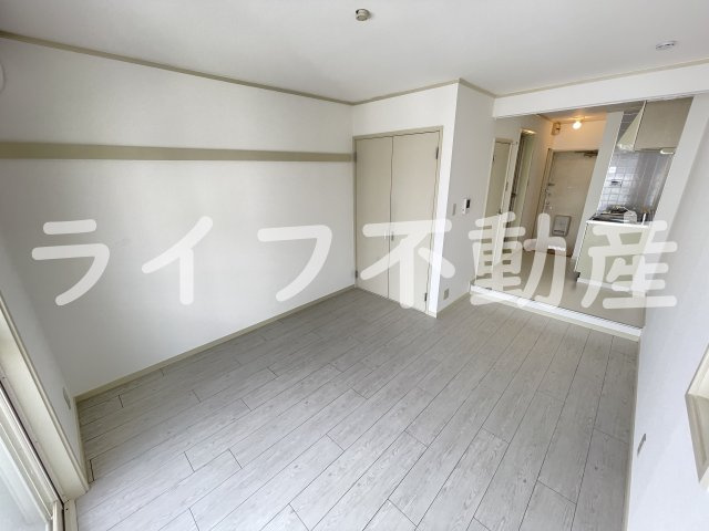 ビオス中小阪 A棟の居間・リビング|ゆったり過ごせるリビングです