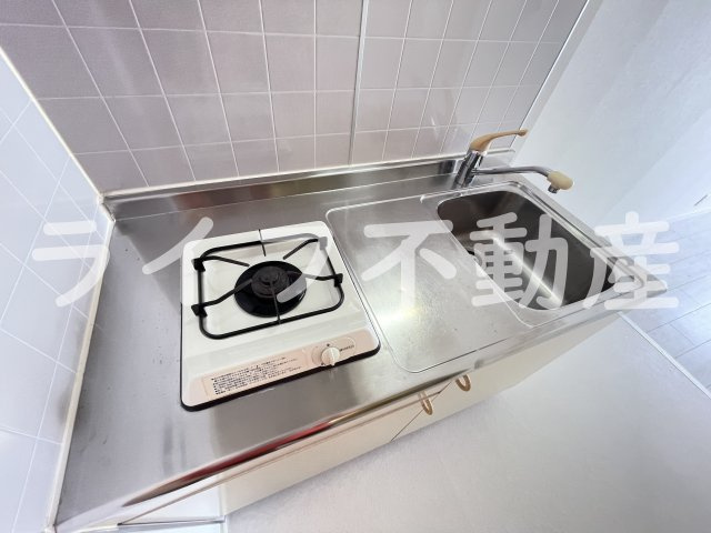 ビオス中小阪 A棟のキッチン|きれいなキッチンです