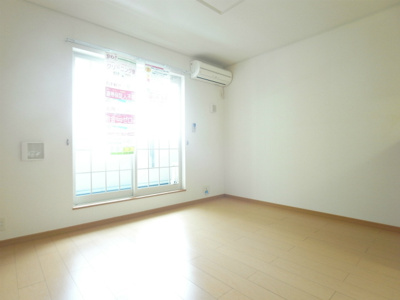 【寝室】 | フリーデンハオス